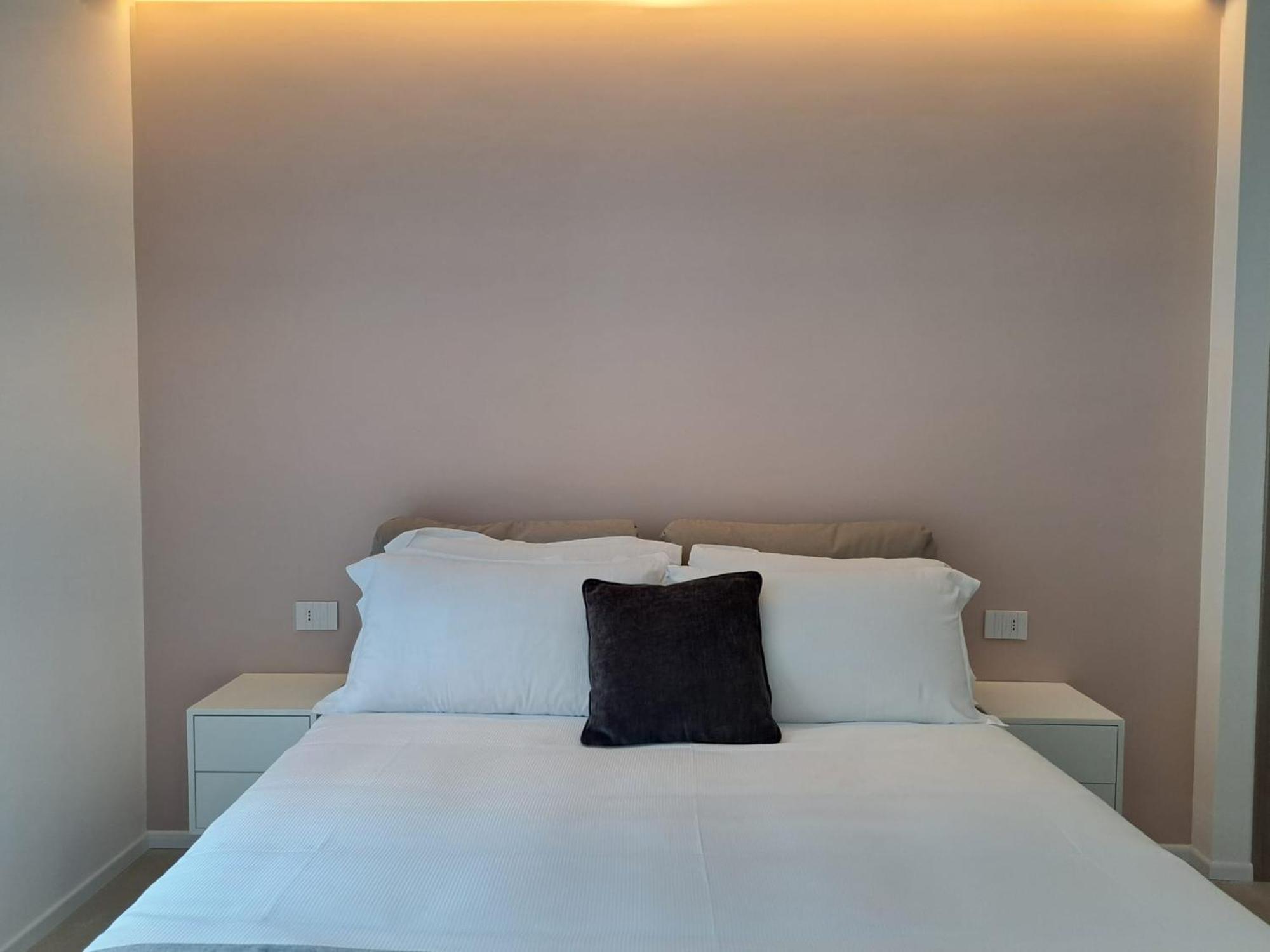 Lario Suite Apartments By Quokka 360 - With Parking Next To Como City Exterior photo