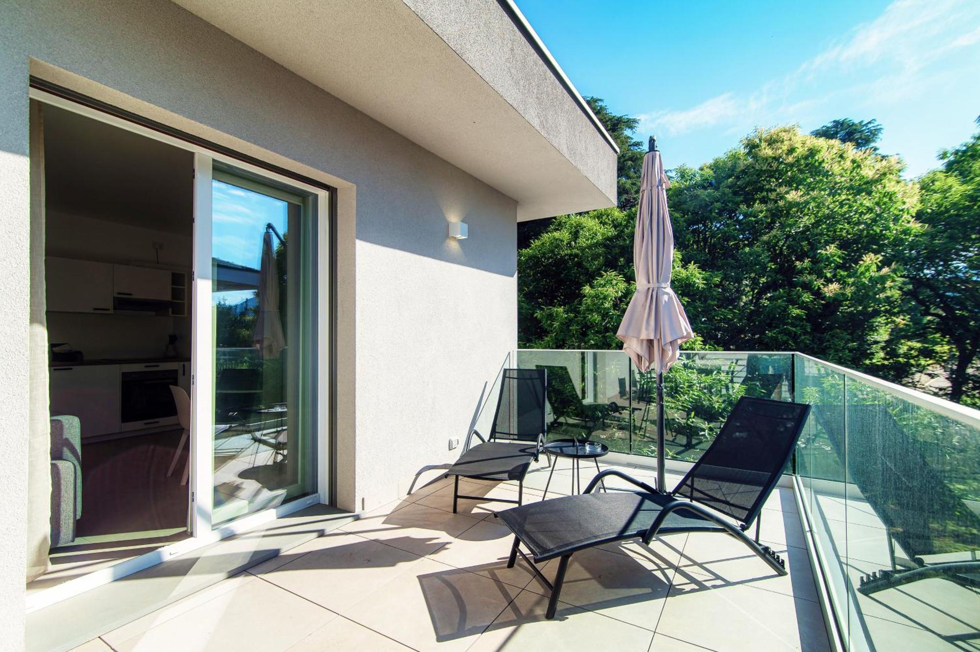 Lario Suite Apartments By Quokka 360 - With Parking Next To Como City Exterior photo