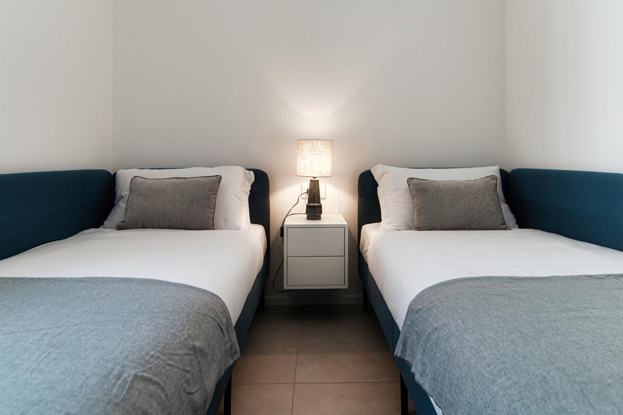 Lario Suite Apartments By Quokka 360 - With Parking Next To Como City Exterior photo