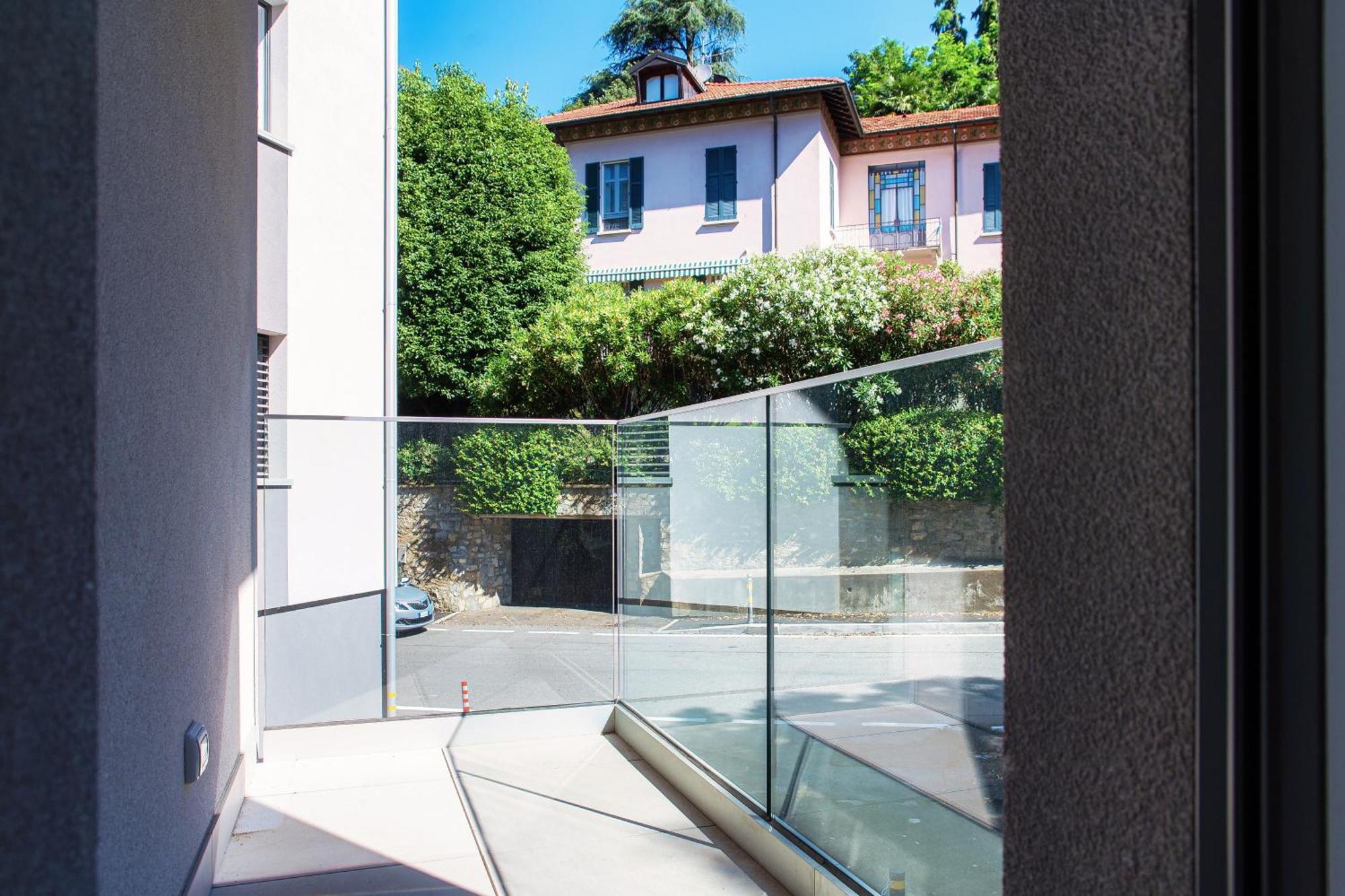 Lario Suite Apartments By Quokka 360 - With Parking Next To Como City Exterior photo