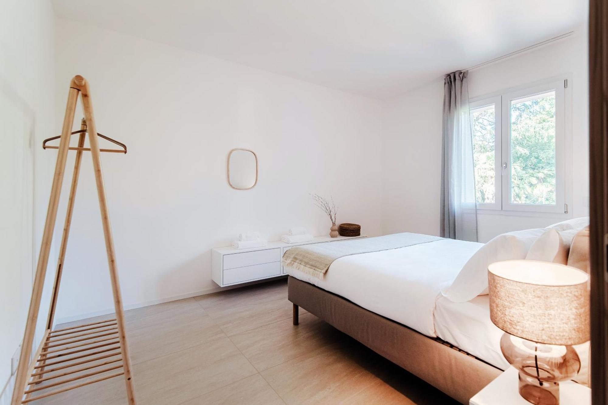 Lario Suite Apartments By Quokka 360 - With Parking Next To Como City Exterior photo