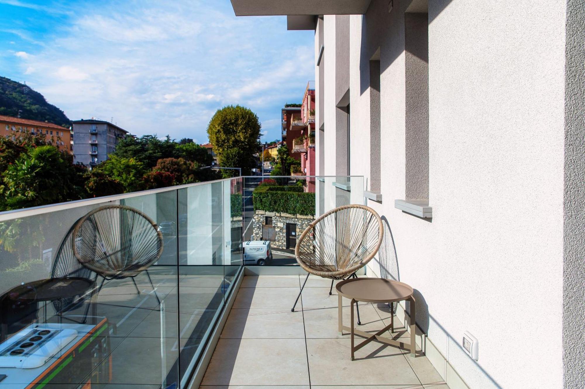 Lario Suite Apartments By Quokka 360 - With Parking Next To Como City Exterior photo